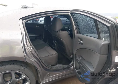 2015 Dodge Charger R/T z USA, uszkodzony, nr VIN 2C3CDXCT7FH871468